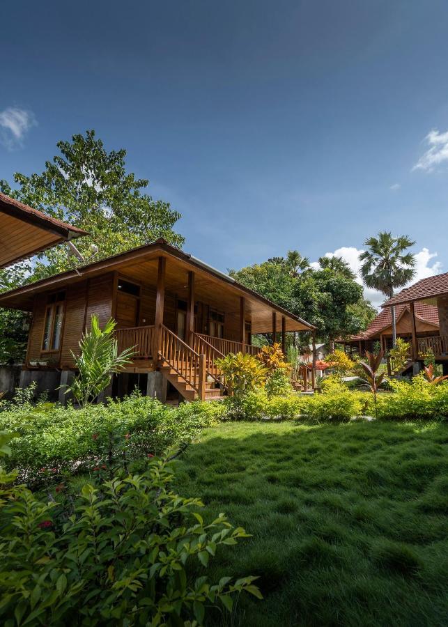 Casa Kandara Waingapu Exterior foto